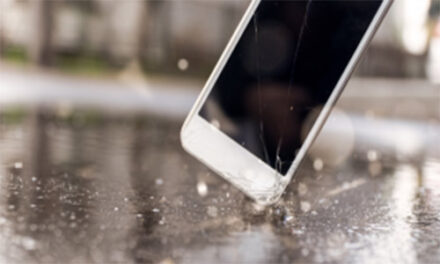 SMARTPHONE INSURANCE : PEACE OF MIND FOR THE ACCIDENT PRONE